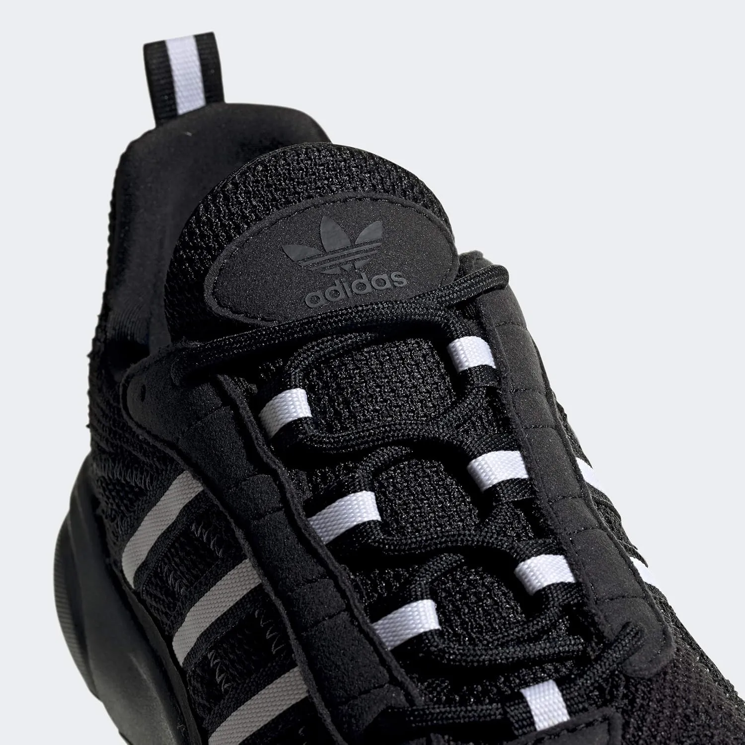 adidas Unisex-Child Haiwee C Sneaker
