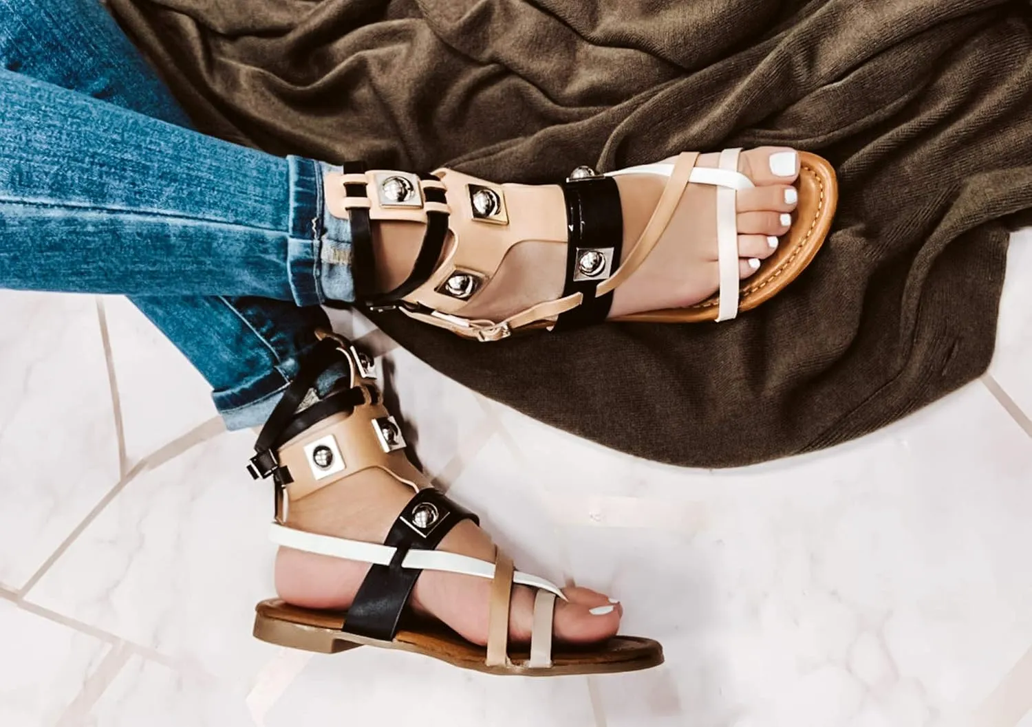 Cape Robbin Emily-63 Black Strappy Cuff Colorblock Hardware Gladiator Sandals