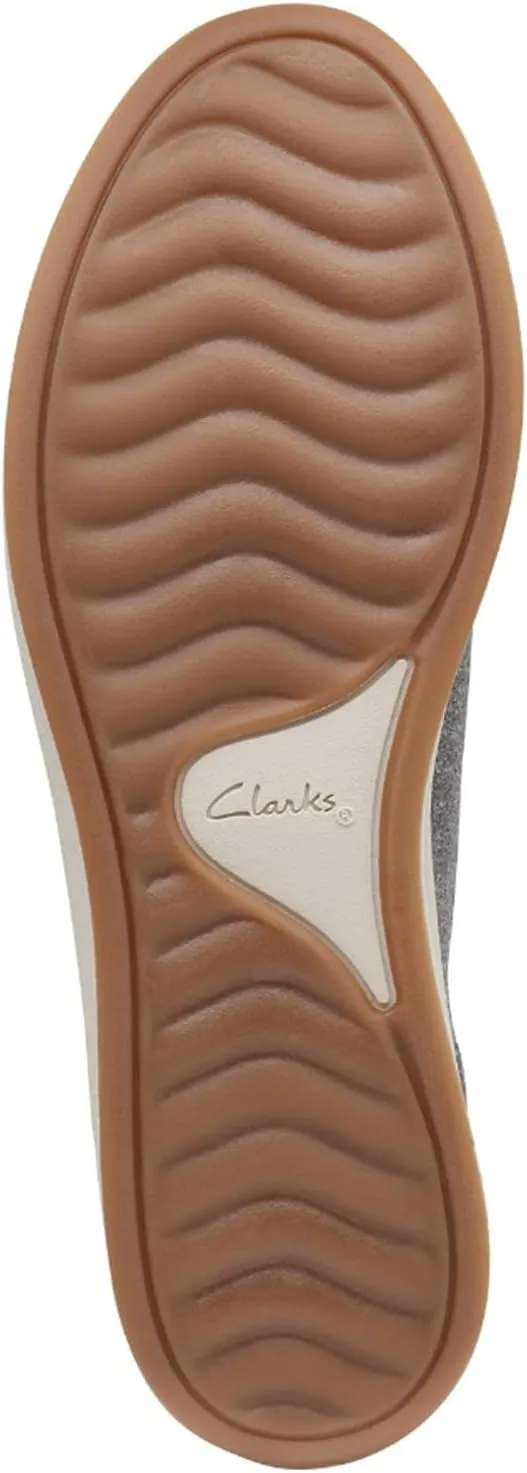 Clarks Women's Breeze Sky Sneaker