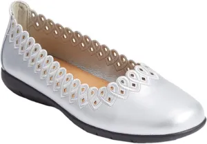 Comfortview Women's The Vivi Slip On Flat (Wide Widths Available)
