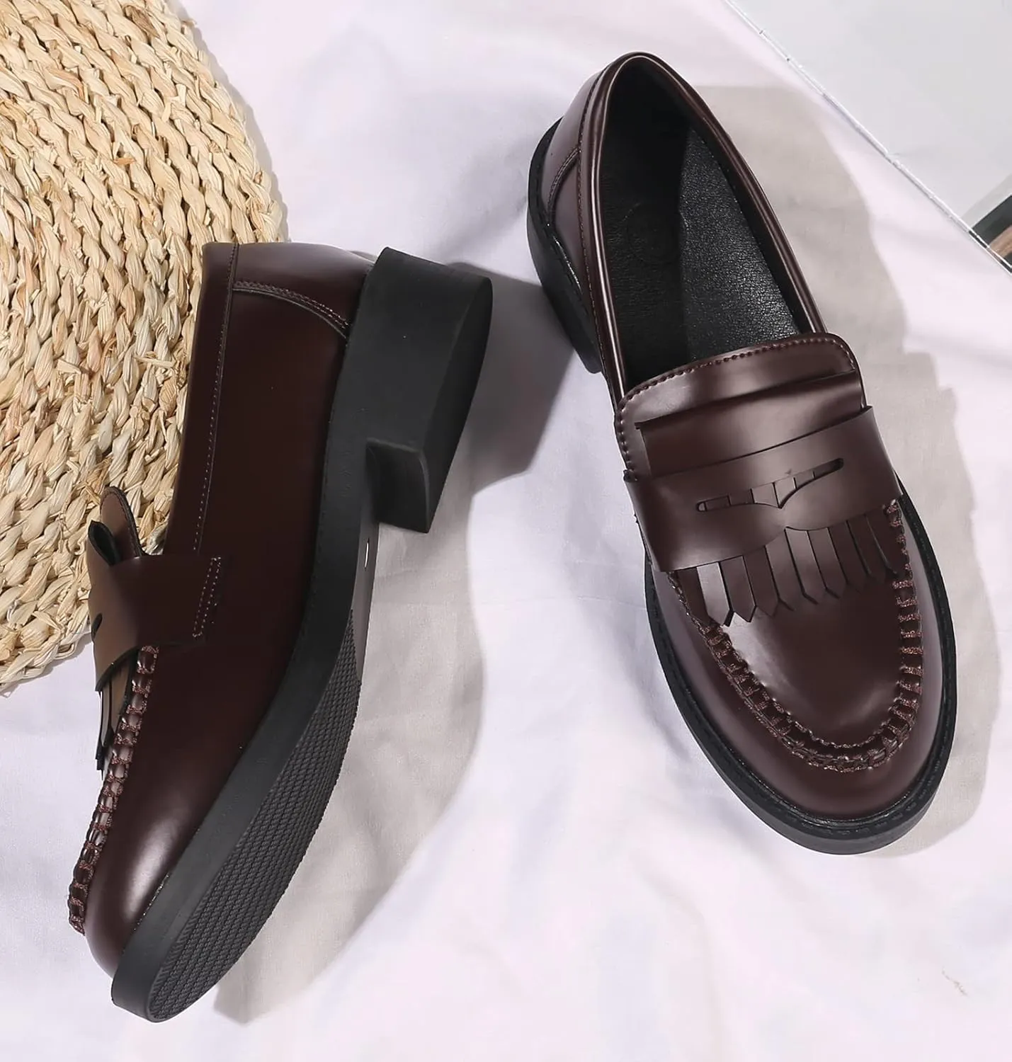 DADAWEN Women's Slip-On Tassel Round Toe Platform Casual Oxfords Dress Shoes