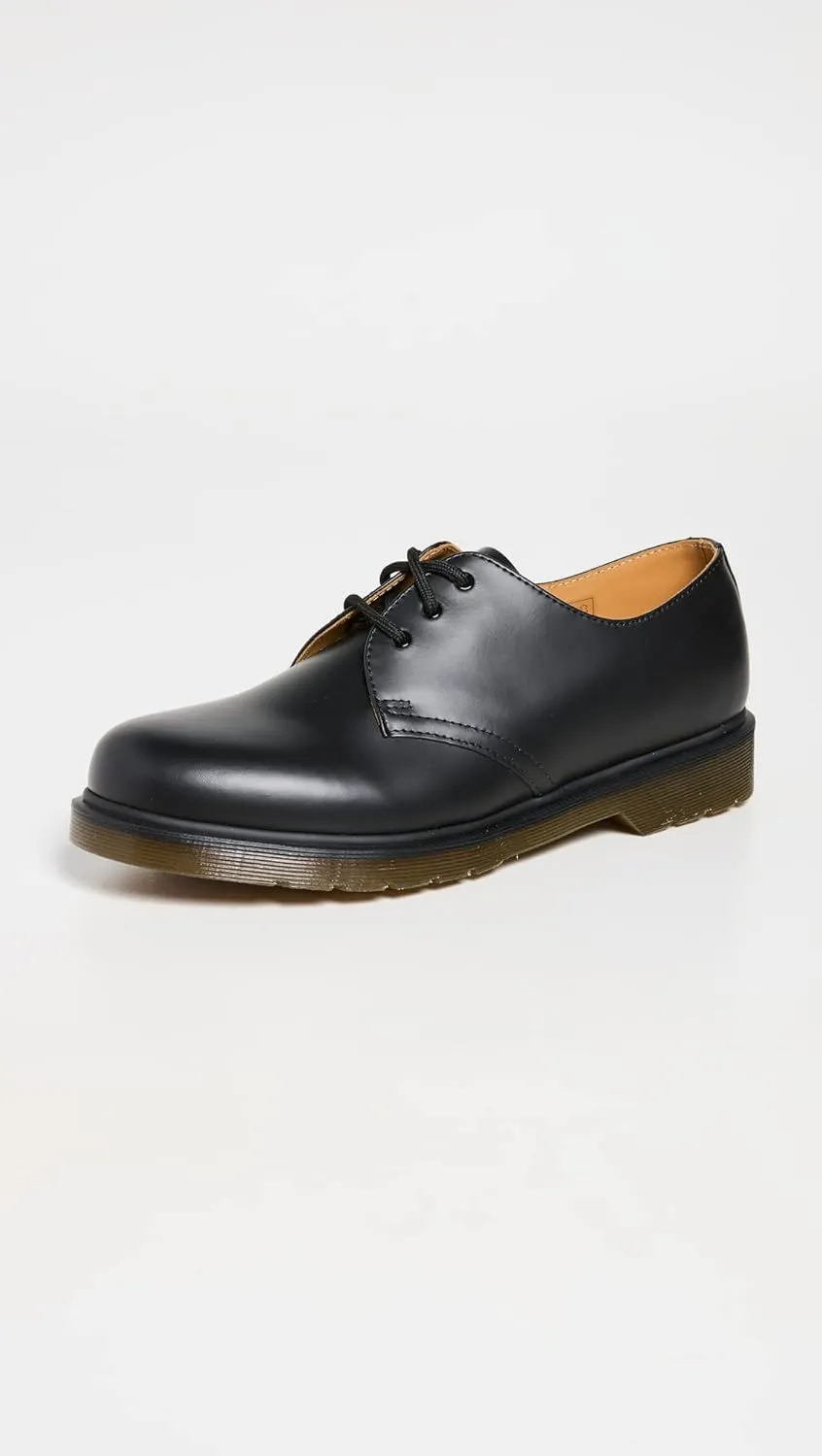 Dr. Martens, 1461 3-Eye Leather Oxford Shoe for Men and Women