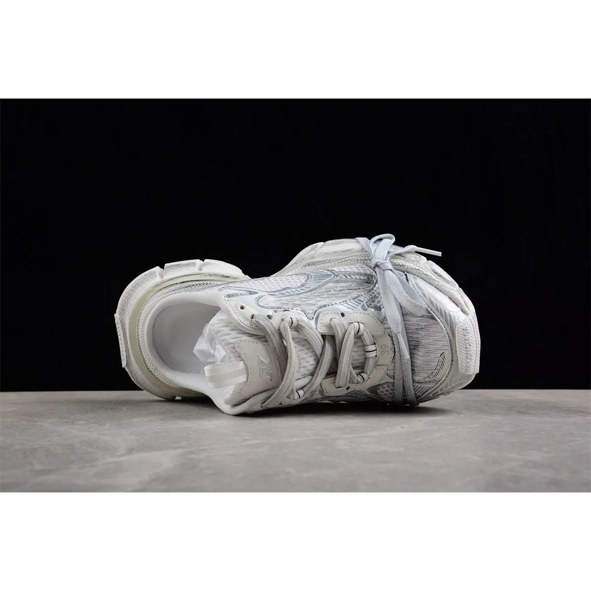 EGGSHELL Handpicked deal MULE 3XL x Giveaway offer WHITE BALENCIAGA