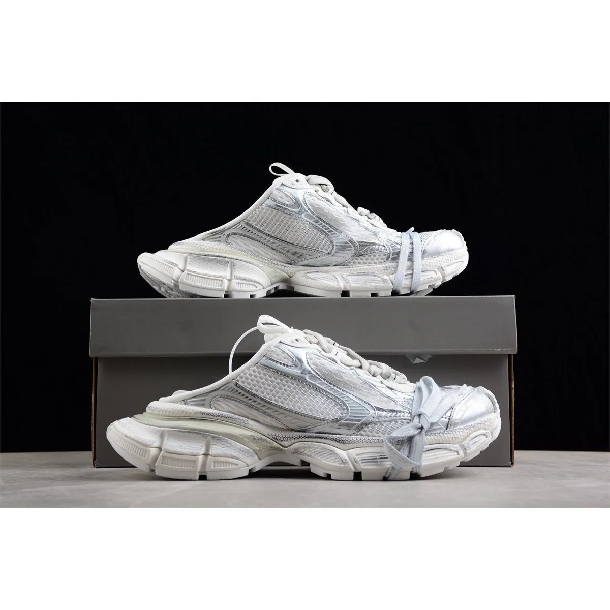 EGGSHELL Handpicked deal MULE 3XL x Giveaway offer WHITE BALENCIAGA