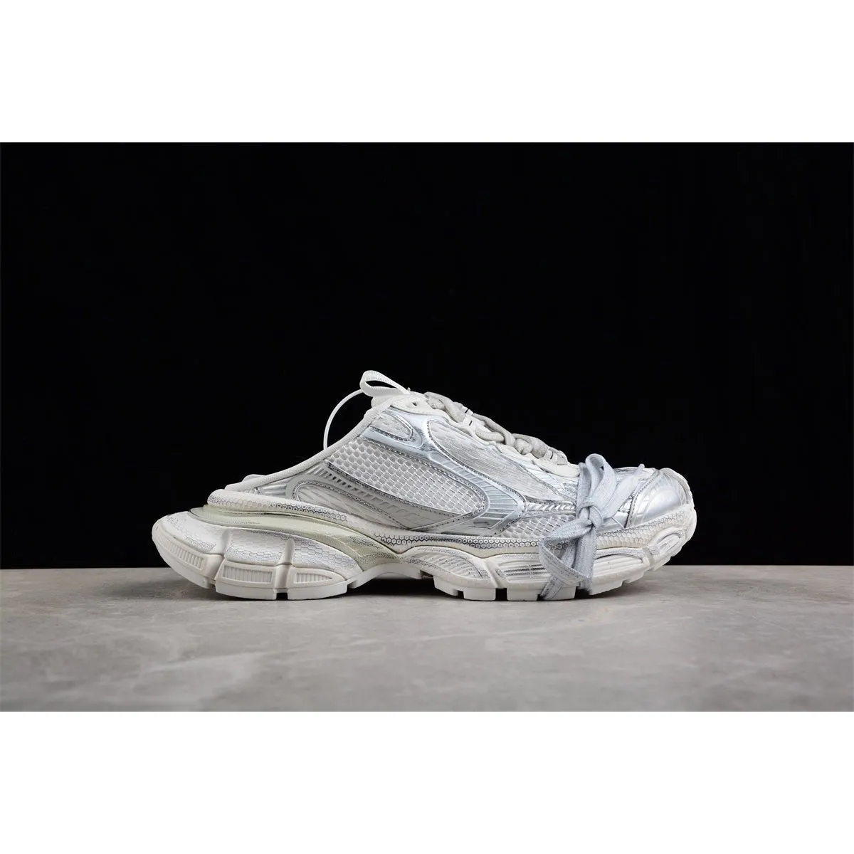 EGGSHELL Handpicked deal MULE 3XL x Giveaway offer WHITE BALENCIAGA
