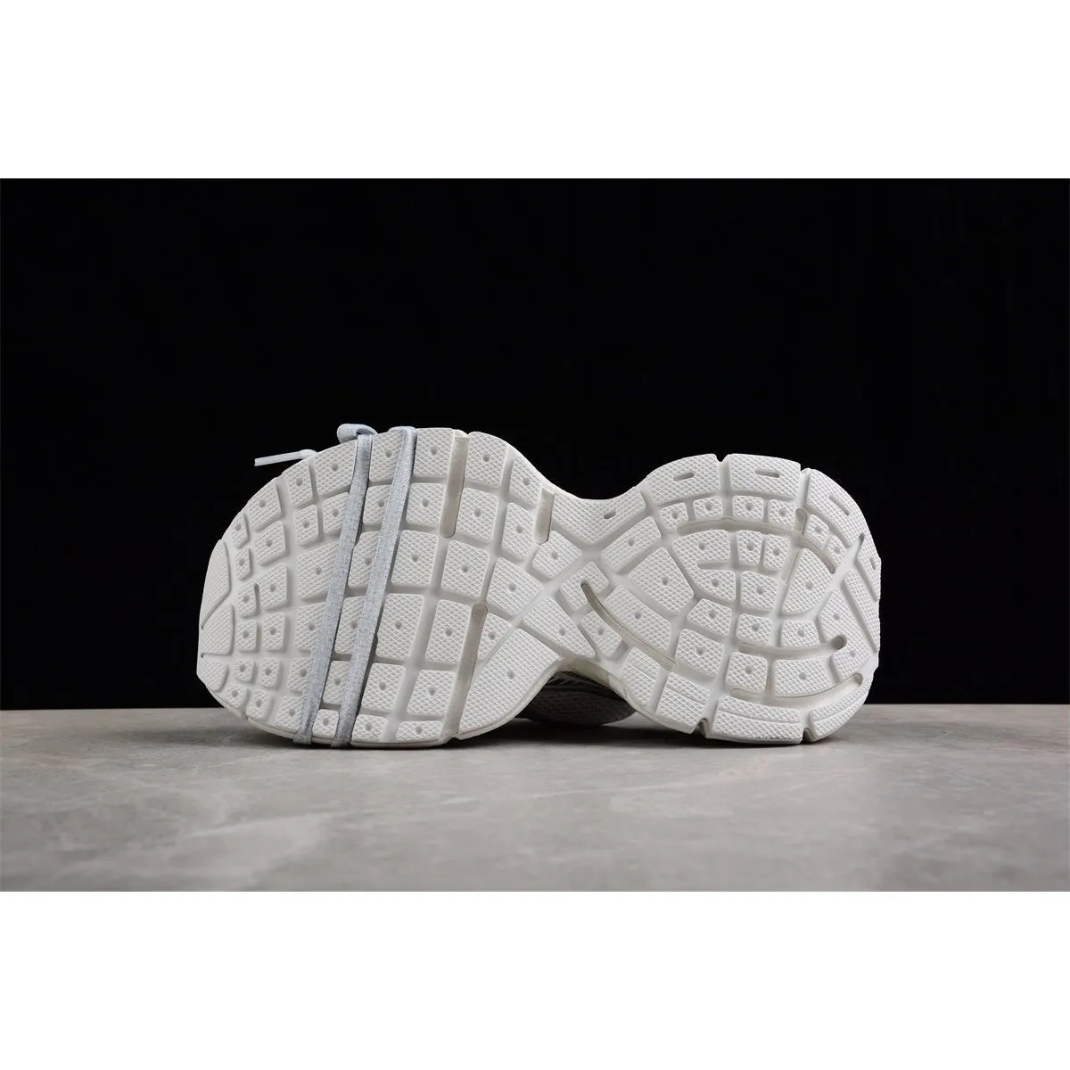 EGGSHELL Handpicked deal MULE 3XL x Giveaway offer WHITE BALENCIAGA