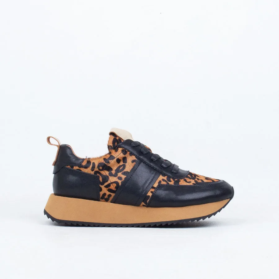 Keagen Sneaker