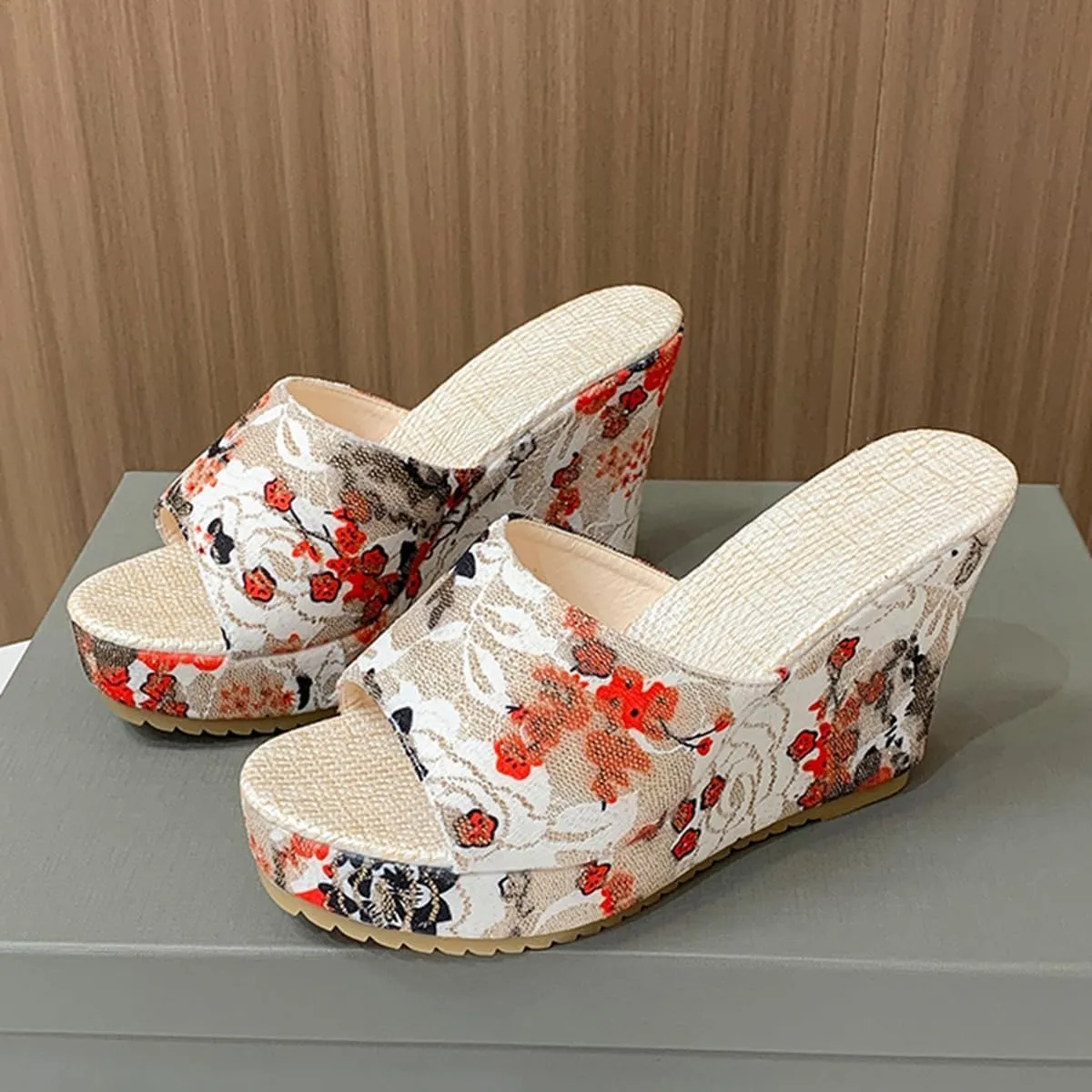 Ladies Fashion Flower Cloth Thick Bottom Wedge Heel Slides Non Slip Fish Mouth Sandals Platform Stylish Wedding Party Sandals