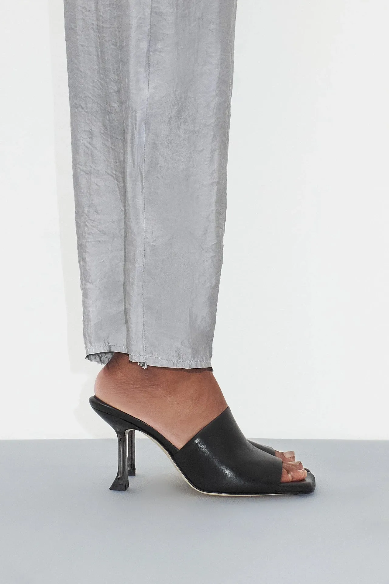Miista Miri Mules // Black