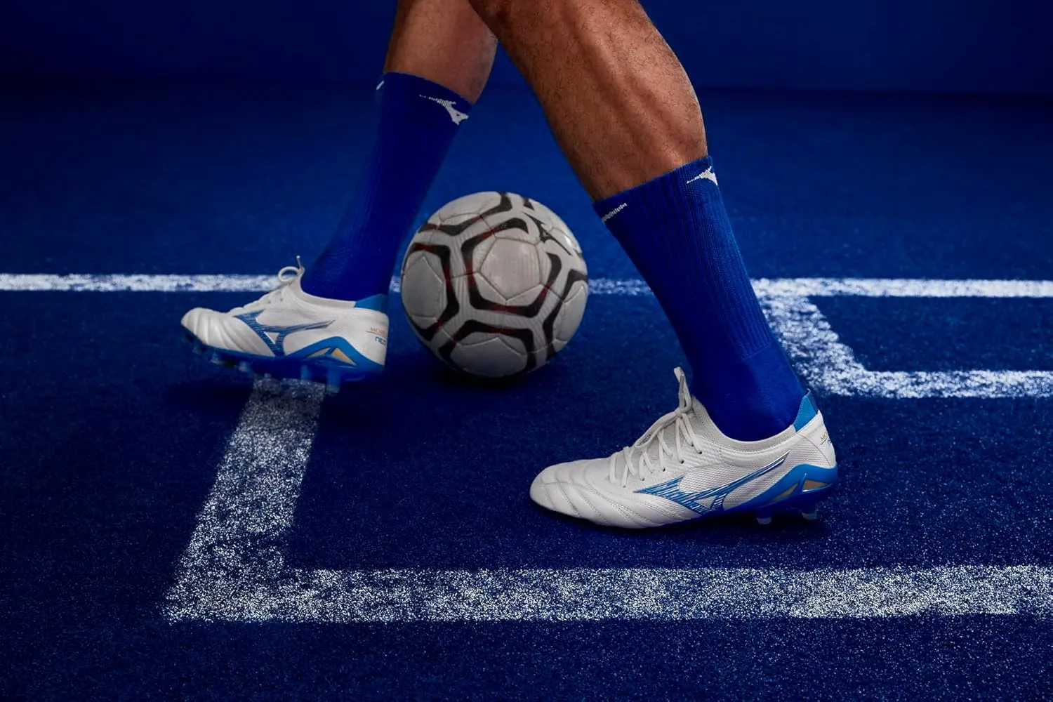 Mizuno Men's Morelia Neo Iv Pro Kl Soccer Shoe