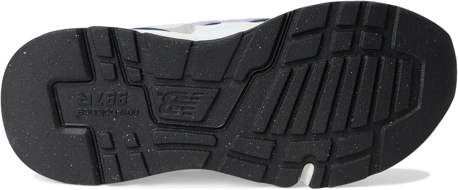 New Balance Unisex-Child 997r (Big Kid) Sneaker