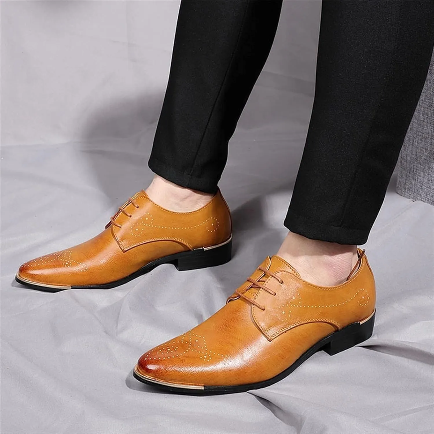 New Formal Oxford Shoes for Men Lace Up Brogue Embossed Derby Shoes Vegan Leather Rubber Sole Block Heel Slip Resistant Party