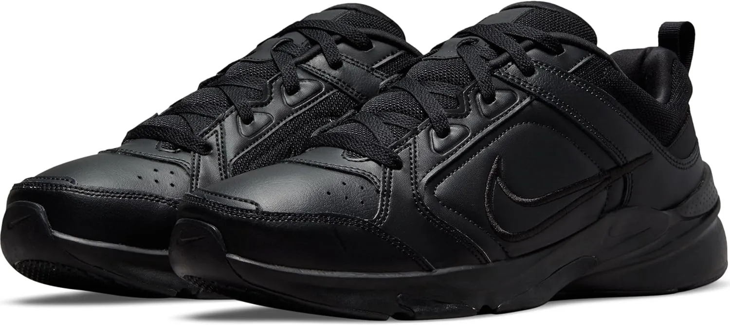 NIKE Men's Gymnastics Shoe