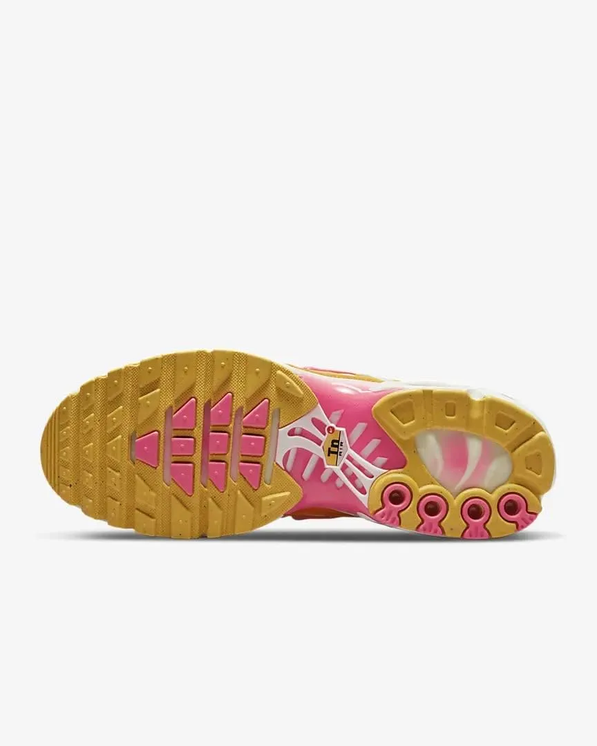 Nike Women's Air Max Plus Fashion Sneaker Shoes