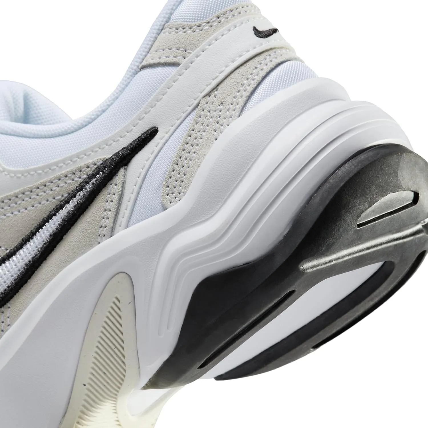 Nike Women's Sportswear Sneaker