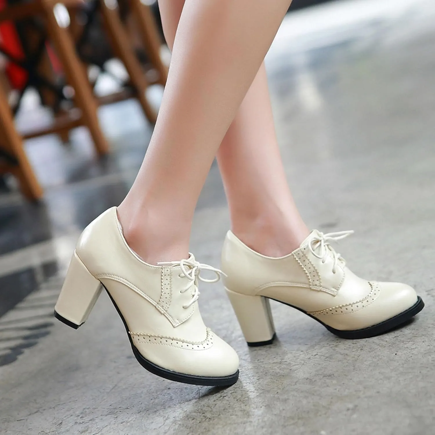 SHEMEE Retro Wingtip Oxfords for Women Chunky Block Heels Brogues Saddle Shoes Round Toe Lace Up Pumps Thick High Heeled Booties