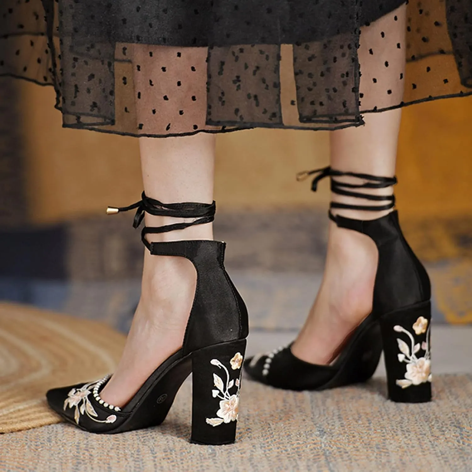 Strappy Heels for Women Floral Embroidered Sandals Summer Pointed Toe High Heels Classic Chunky Wedding Dress Shoes