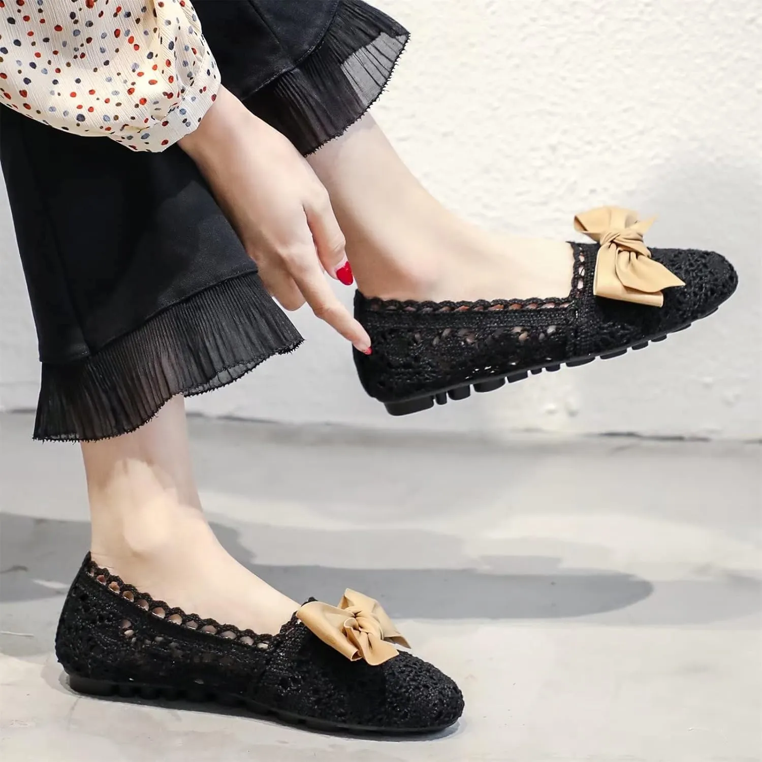 Stunner Women's Round Toe Flats Lace Hollow Breathable Slip on Flat Shoes