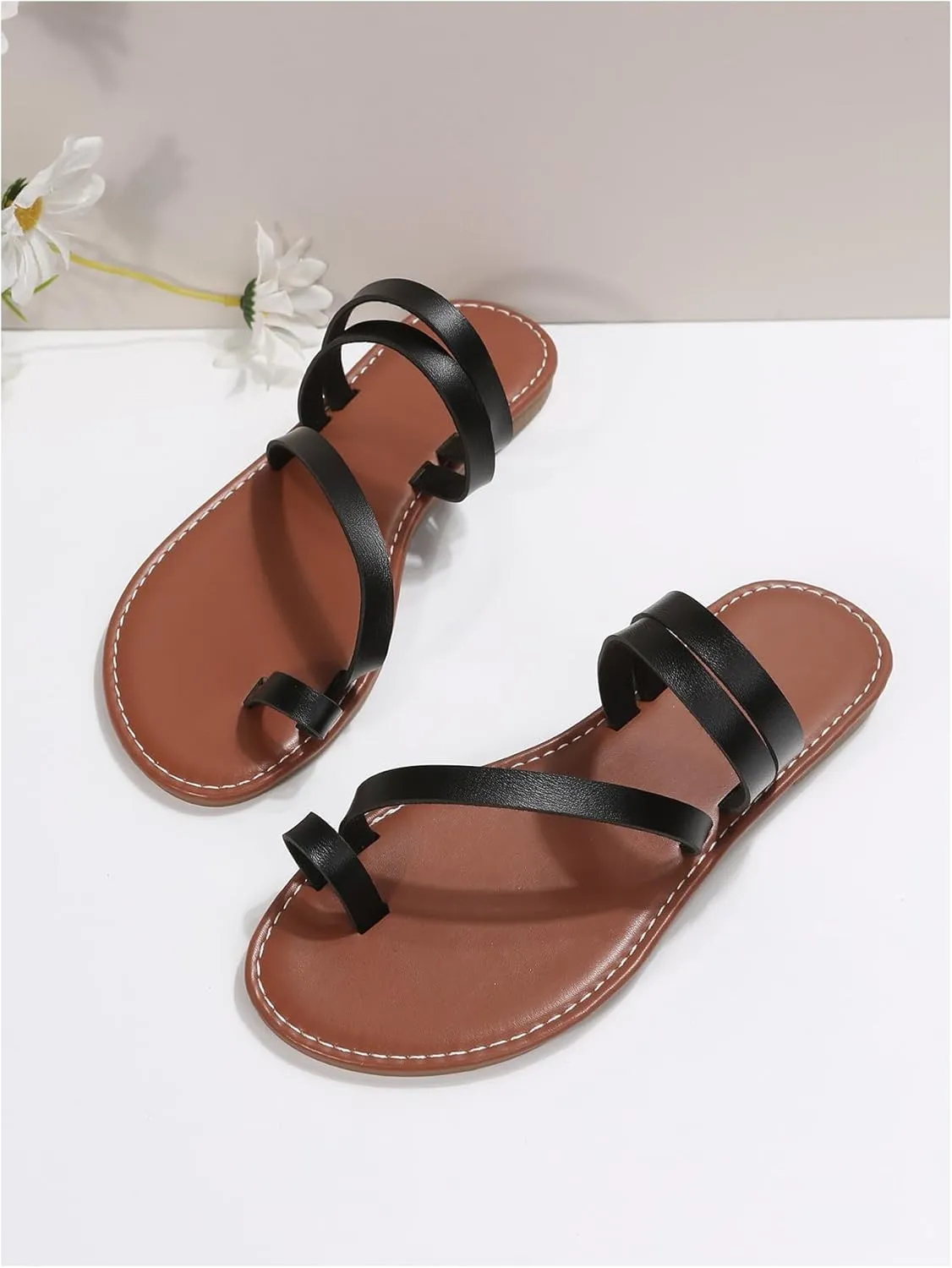 Verdusa Women's Flat Sandals Strappy Dressy Ankle Strap Casual Summer Thong Sandals for Beach