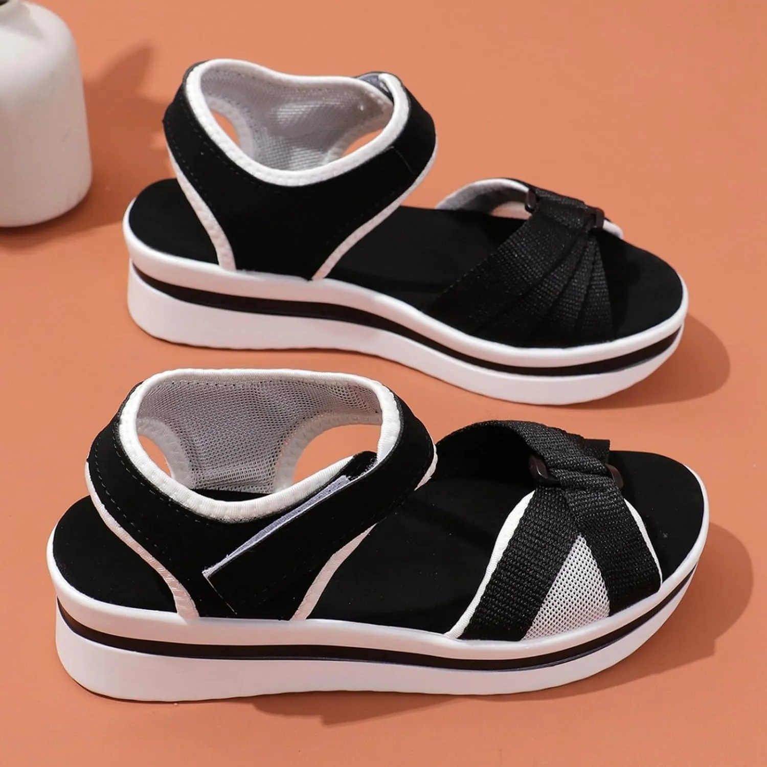 Women's Sandals Stylish Strappy Wedge Design Daily Wear Perfect 2025 Summer Casual Attire Fashion Lady Sandals